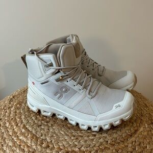 On Cloud Hiking Shoe
